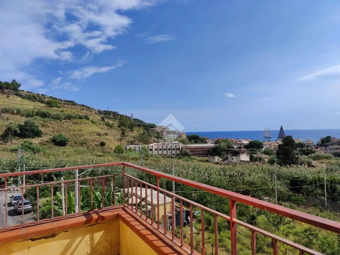 Appartamento in vendita a Taormina