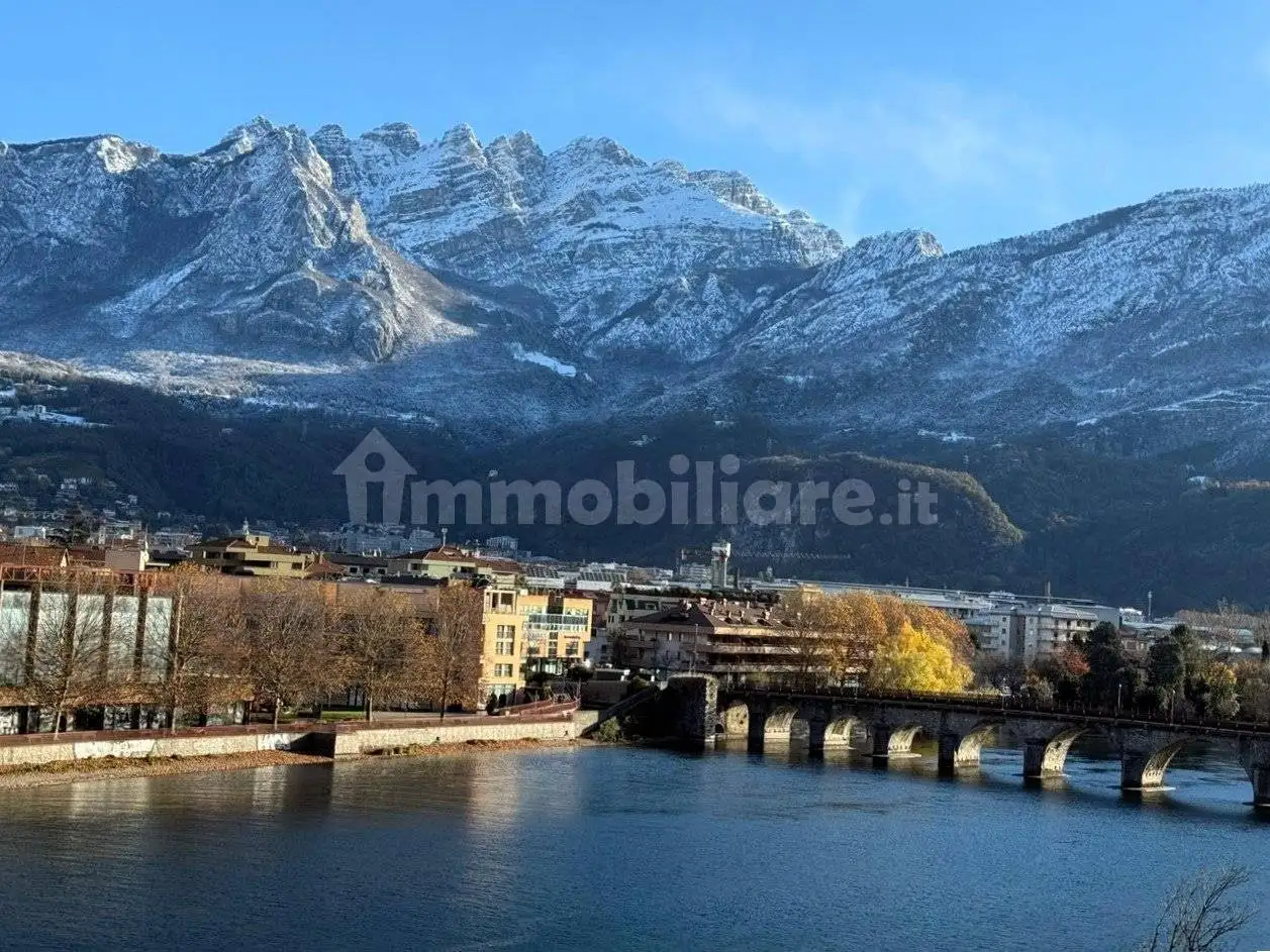 Appartamento in vendita a Malgrate