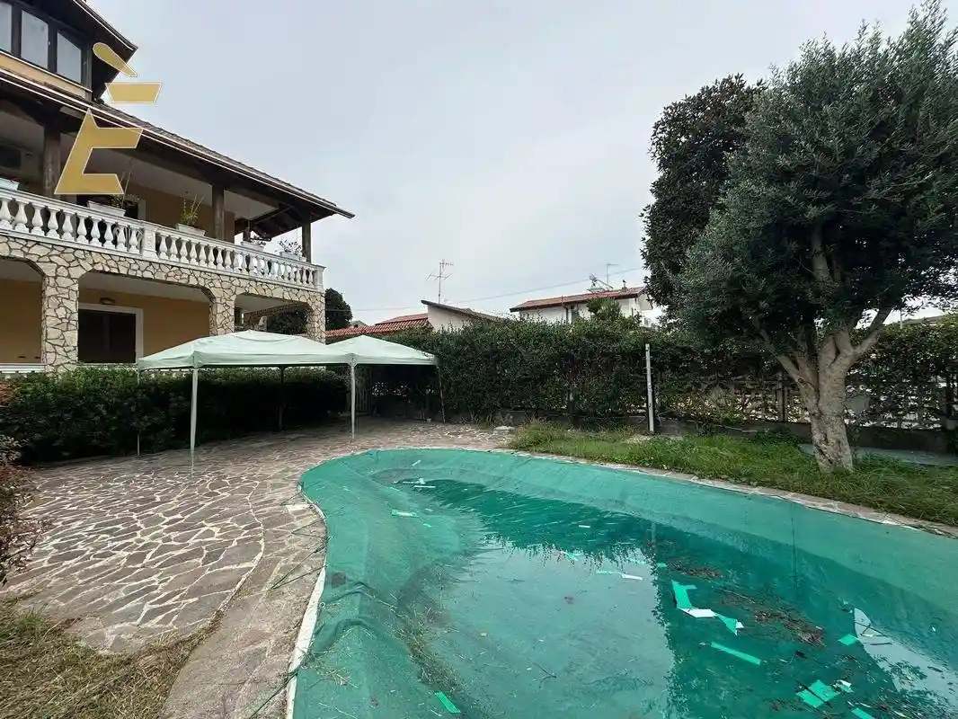 Villa unifamiliare via staffetta 149, Lago Patria, Giugliano in Campania - foto 2