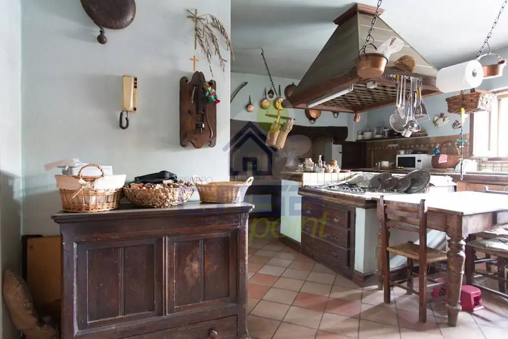 Casa indipendente in vendita a Castelverde