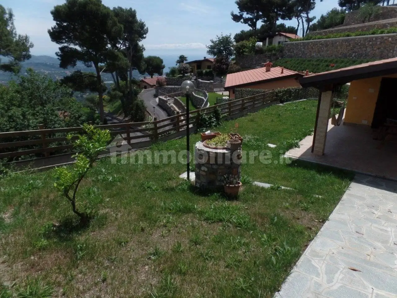 Villa in affitto a Diano Arentino