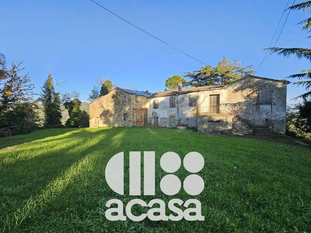 Rustico - Casale in vendita a Roncofreddo