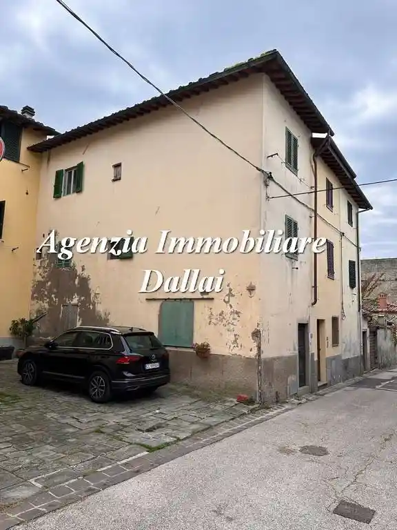 Casa indipendente in vendita a Scarperia e San Piero