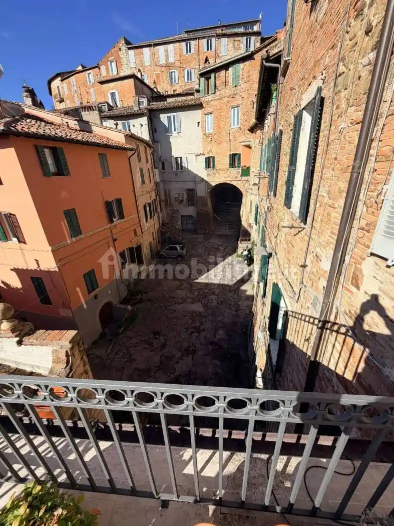 Trilocale via San Giovanni del Fosso, Centro Storico, Perugia - foto 3