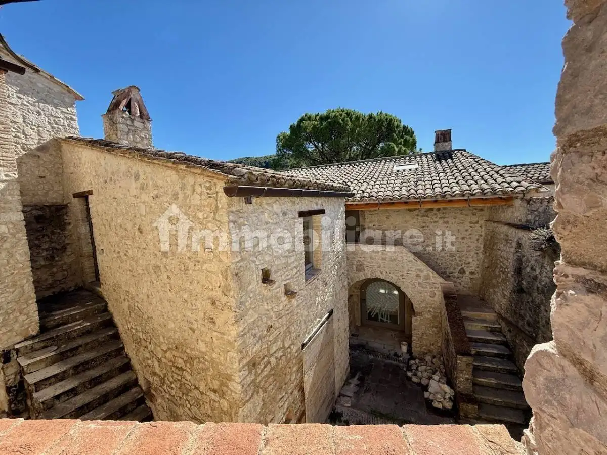 Rustico - Casale in vendita a Acquasparta