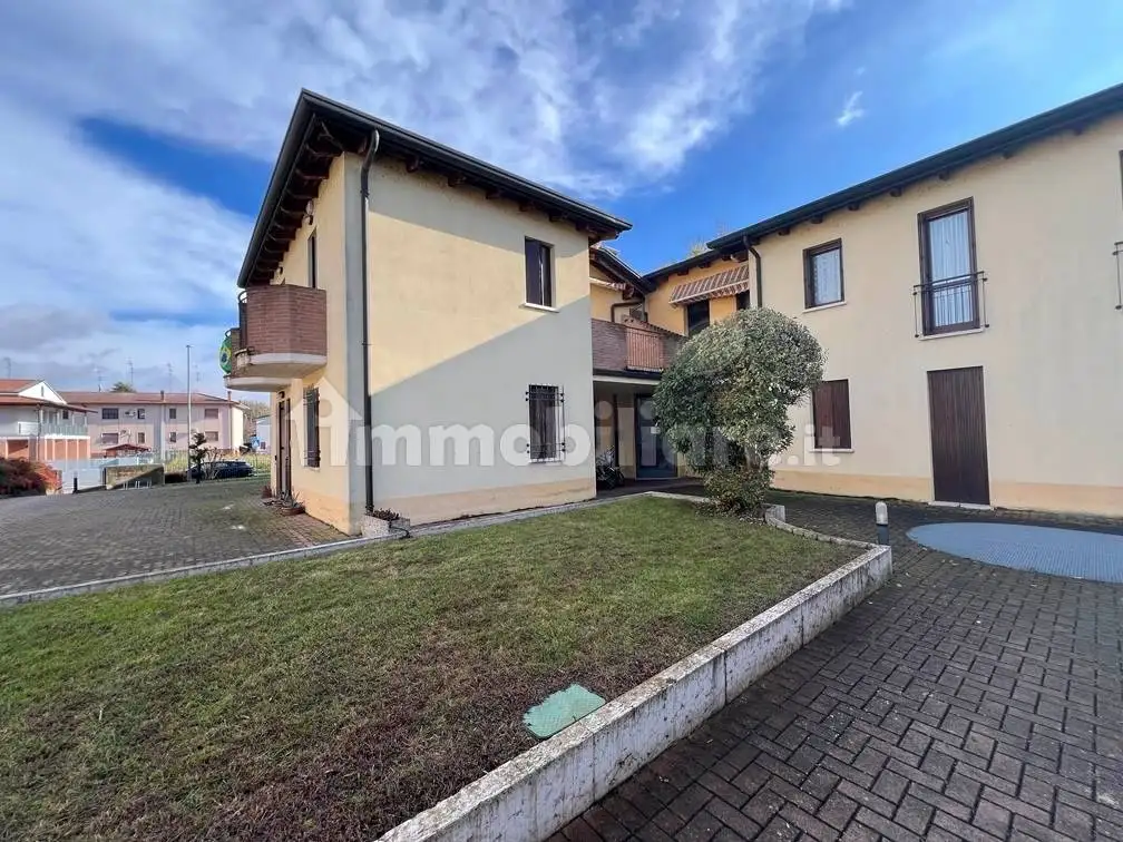 Appartamento in vendita a Villimpenta