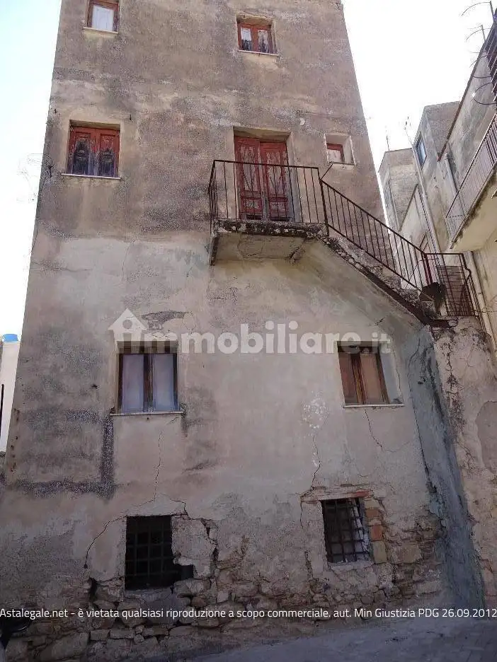 Appartamento in asta a Regalbuto