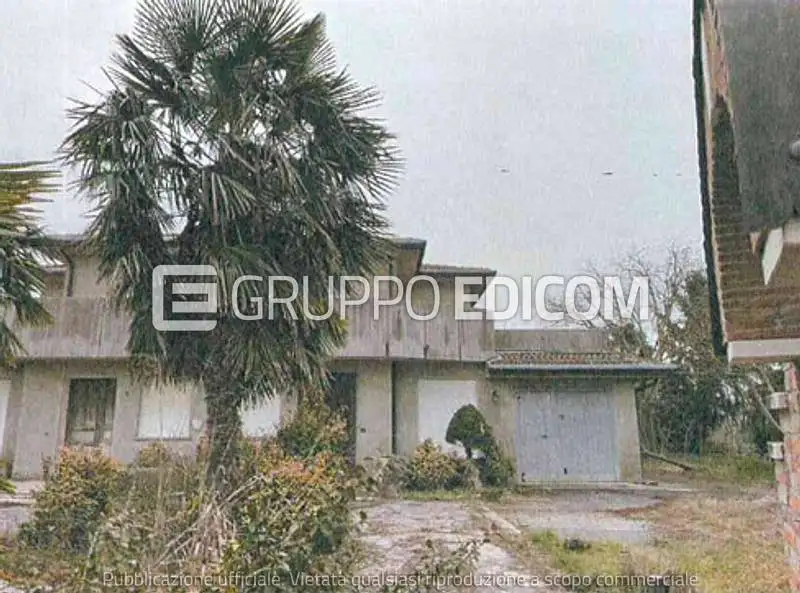 Appartamento in asta a Correzzola