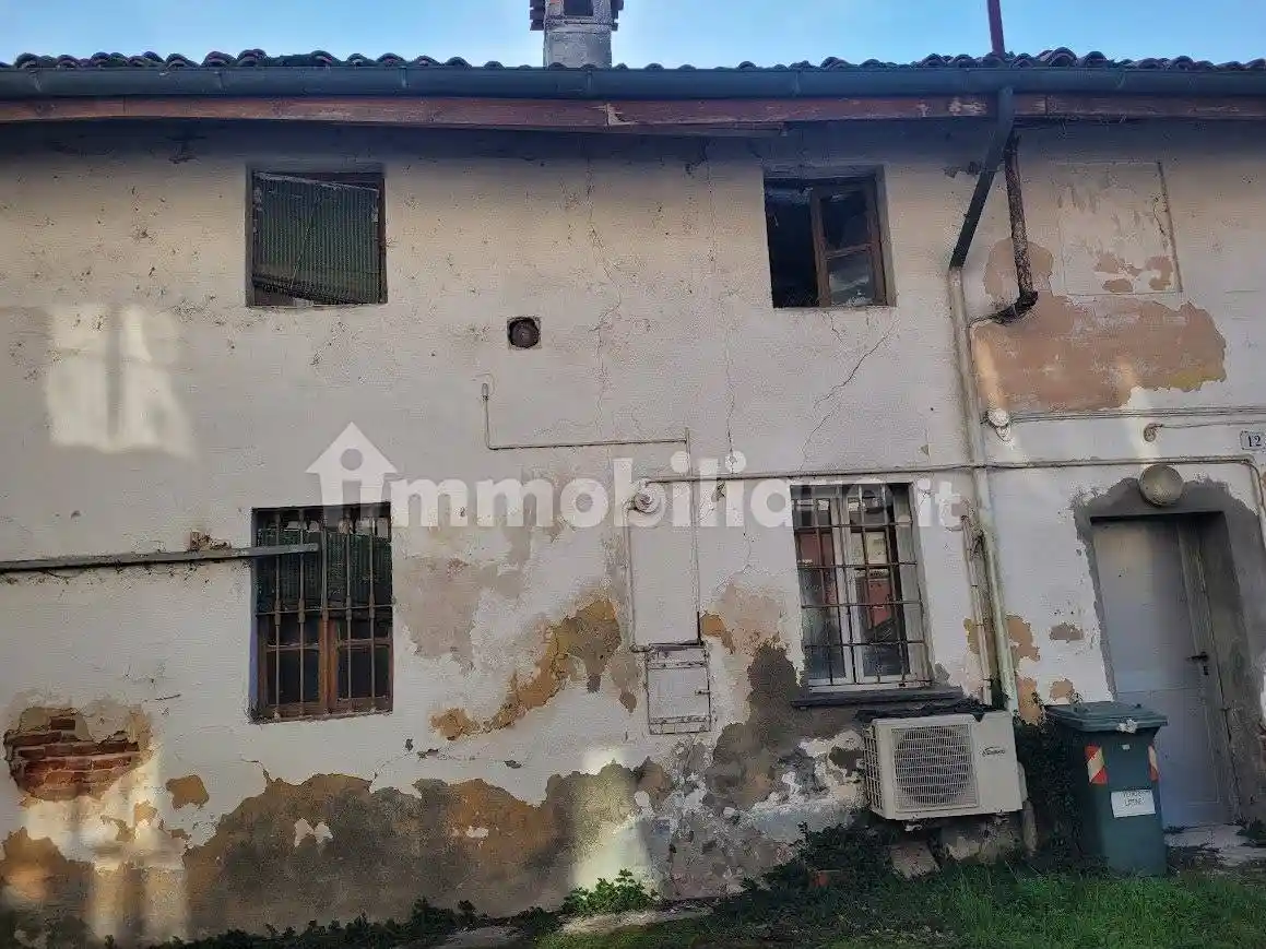 Casa indipendente in vendita a Sannazzaro de' Burgondi