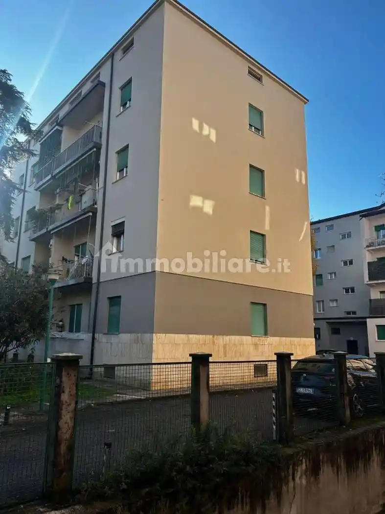 Appartamento in vendita a Brescia