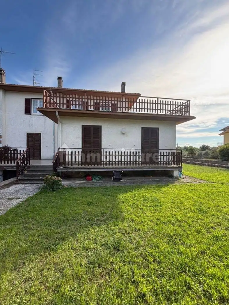 Villa plurifamiliare viale Cristoforo Colombo, Bolsena - foto 2