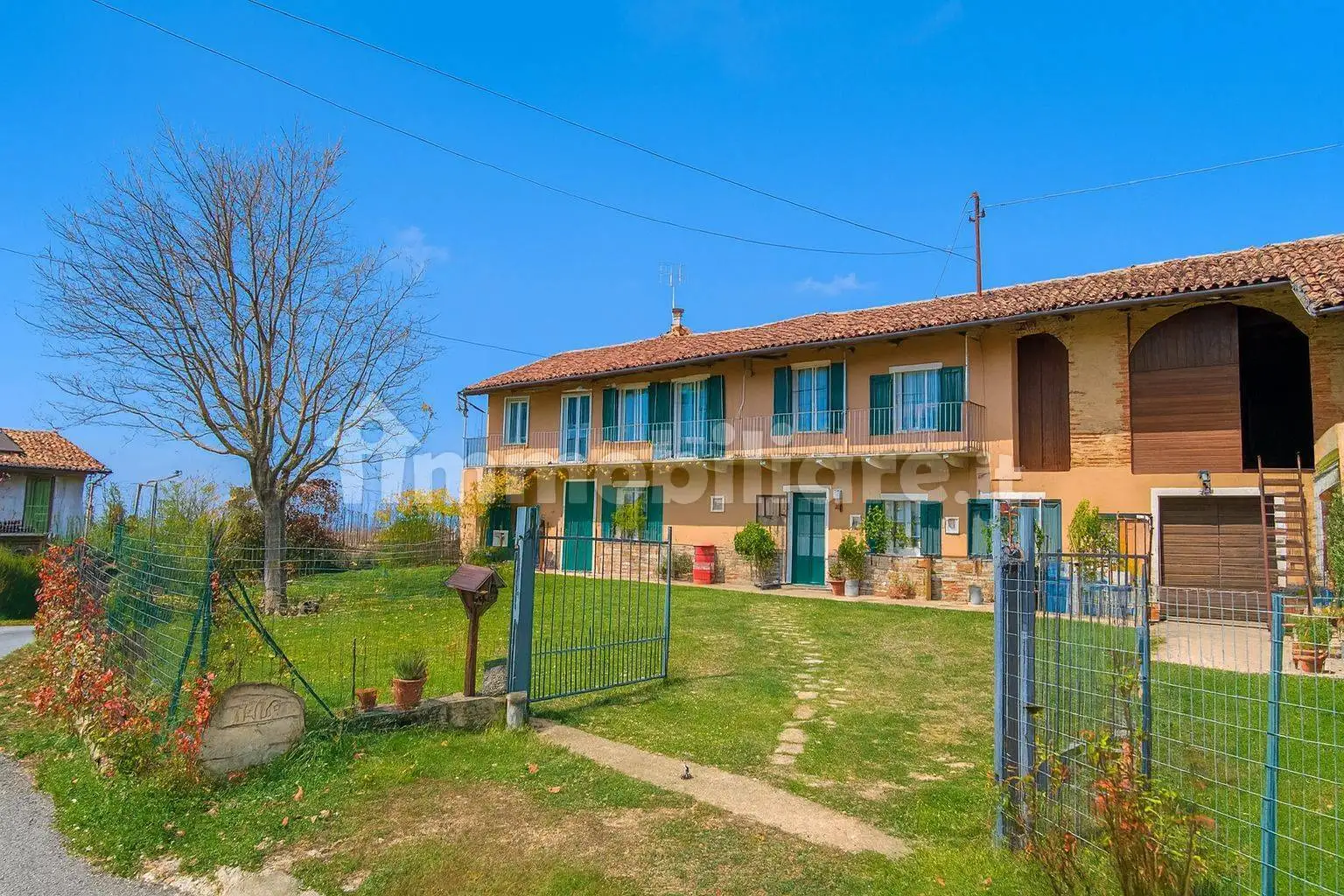 Rustico - Casale in vendita a Alba