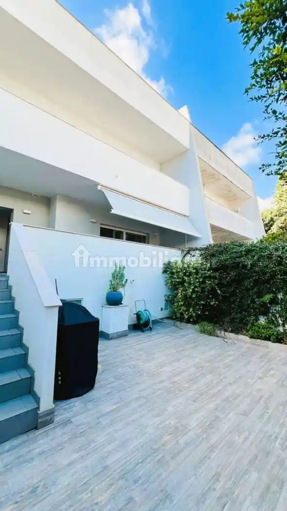 Villa a schiera via Michele Massari 13, Poligono - Via San Cesario, Lecce - foto 4