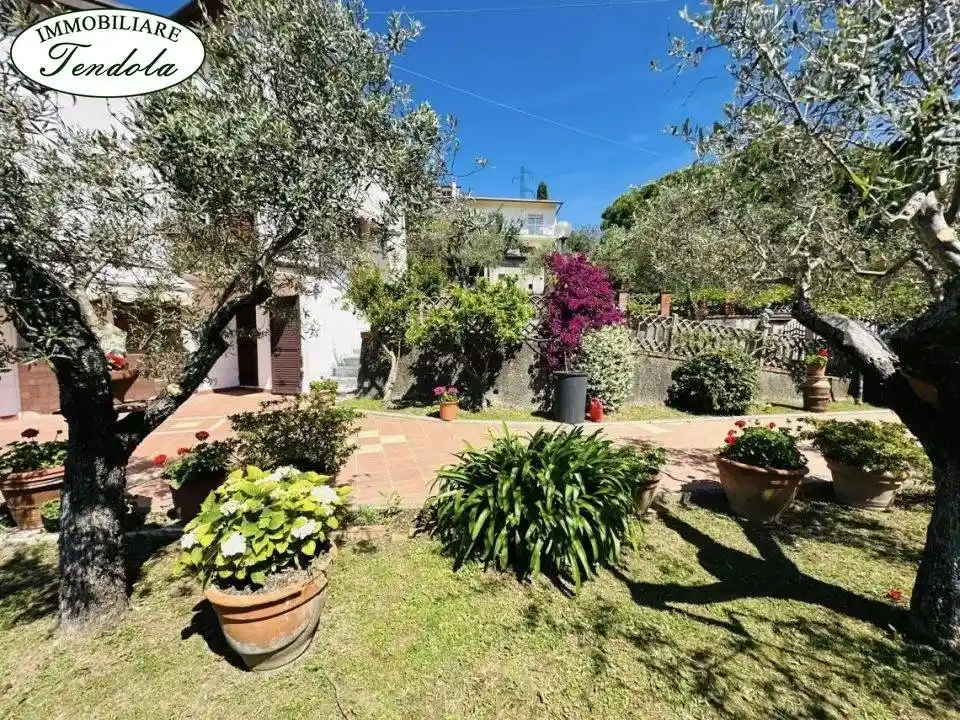 Villa unifamiliare 250 m², Fosdinovo - foto 5