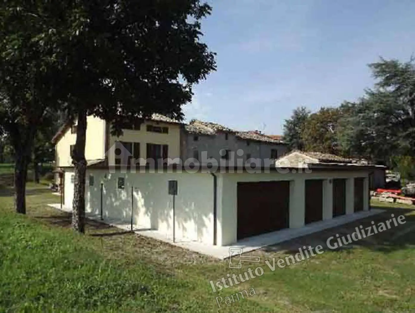 Palazzo - Stabile in asta a Parma