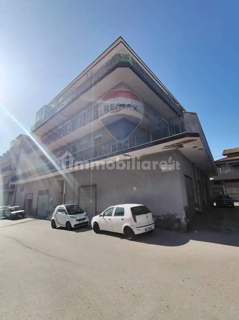 Appartamento via Bachelet 7, Adrano - foto 2