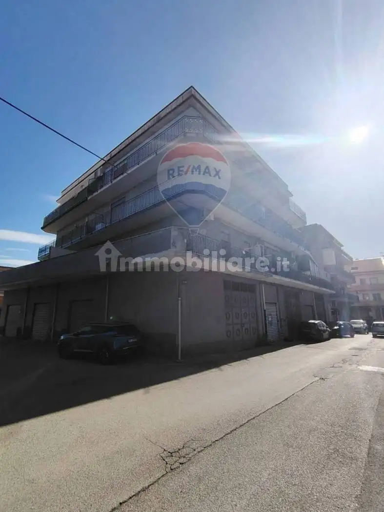 Appartamento via Bachelet 7, Adrano - foto 4