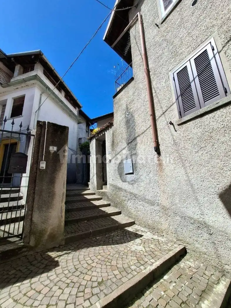 Appartamento in vendita a Oliveto Lario