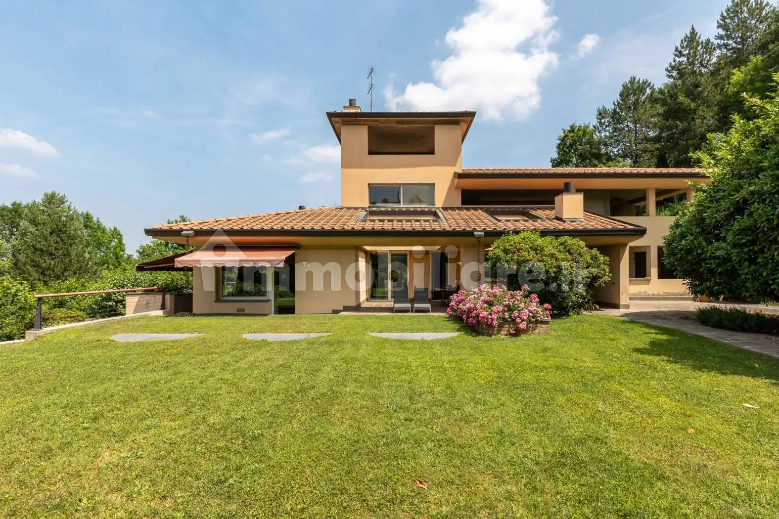 Villa in vendita a Pianoro