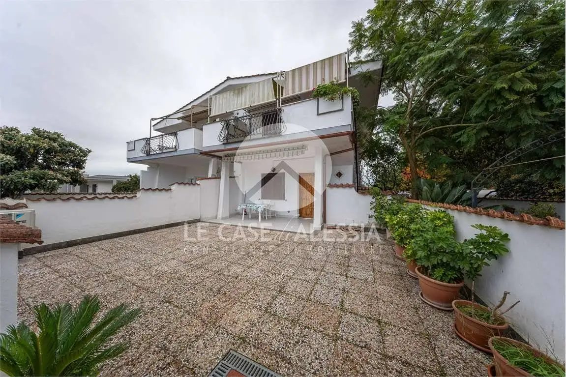 Appartamento in vendita a Pomezia