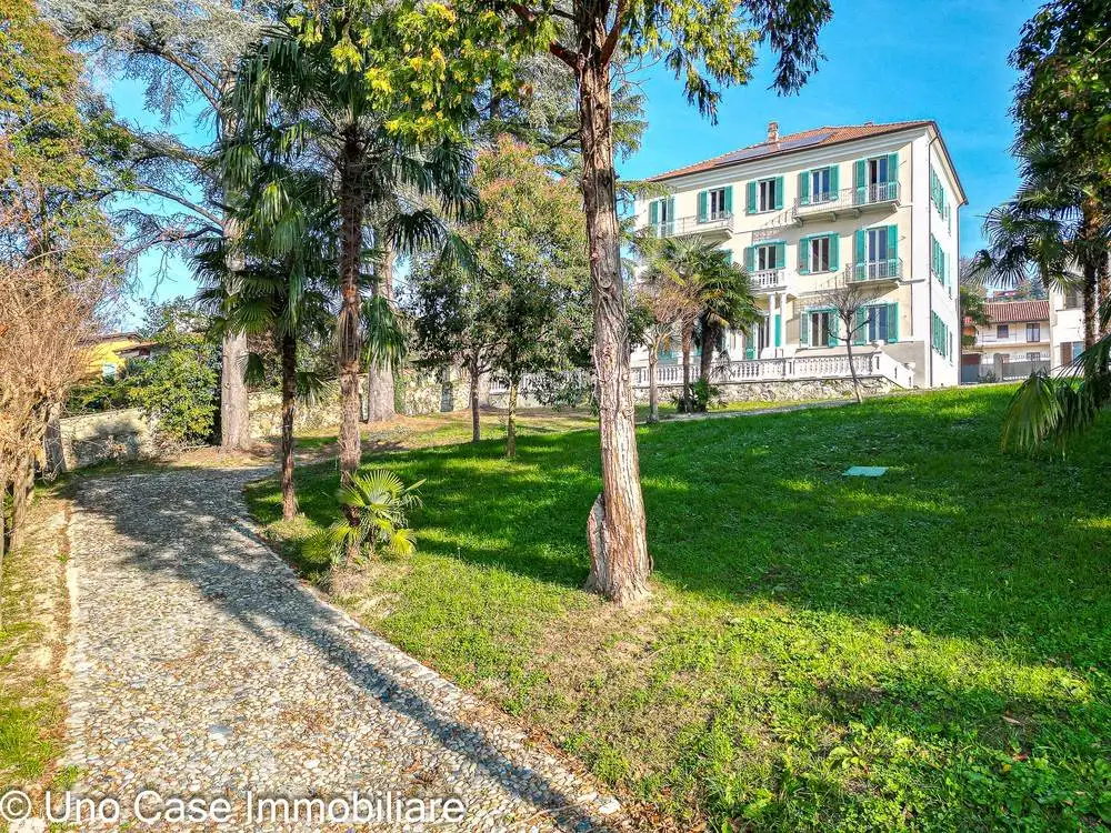 Villa in vendita a Viverone