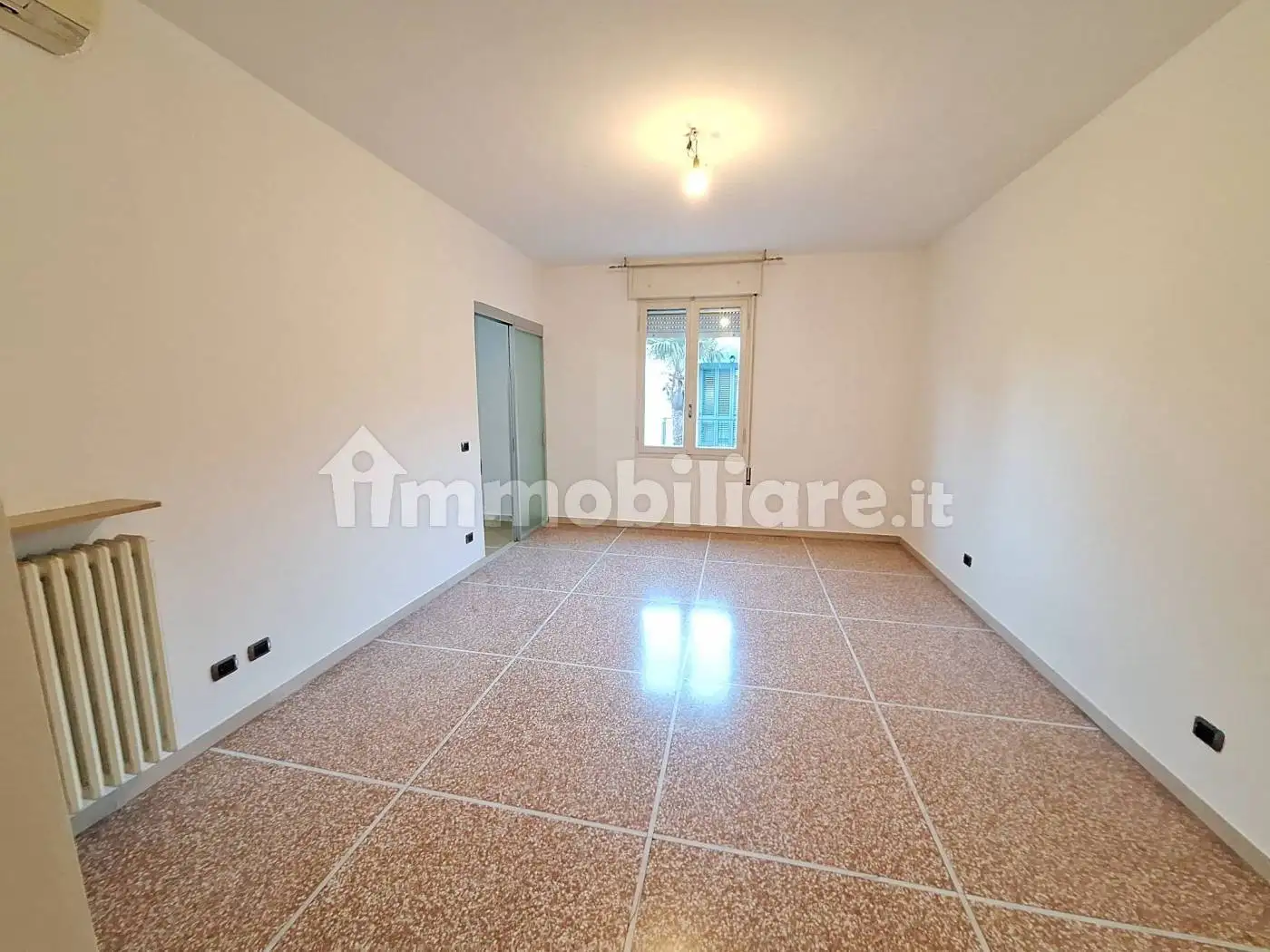 Appartamento in affitto a Modena