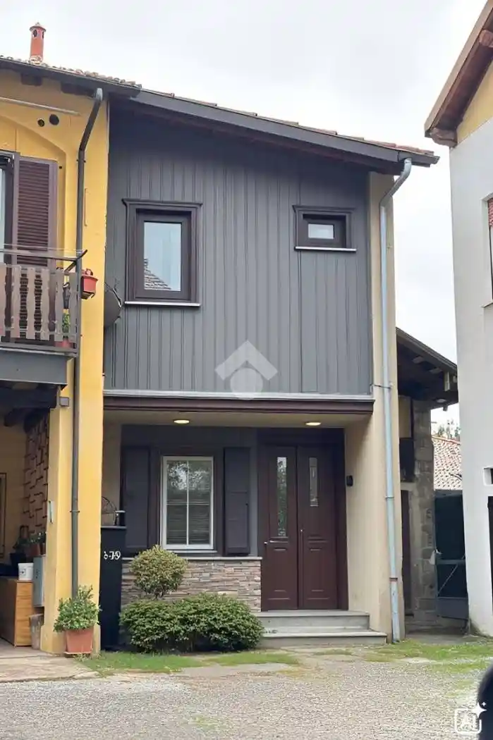 Rustico - Casale in vendita a Fino Mornasco