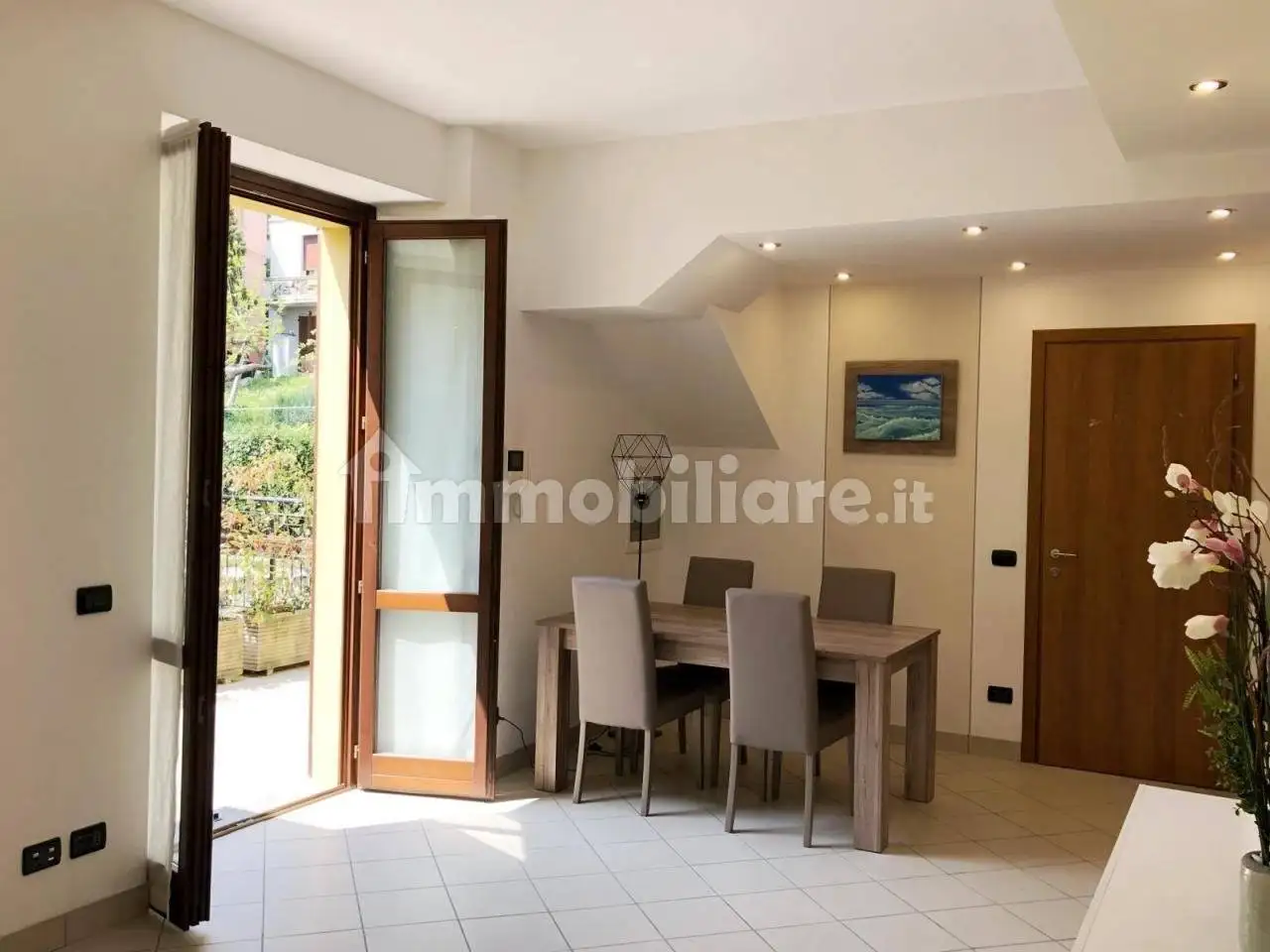 Trilocale via Angelo Longoni, Semicentro, Cantù - foto 3