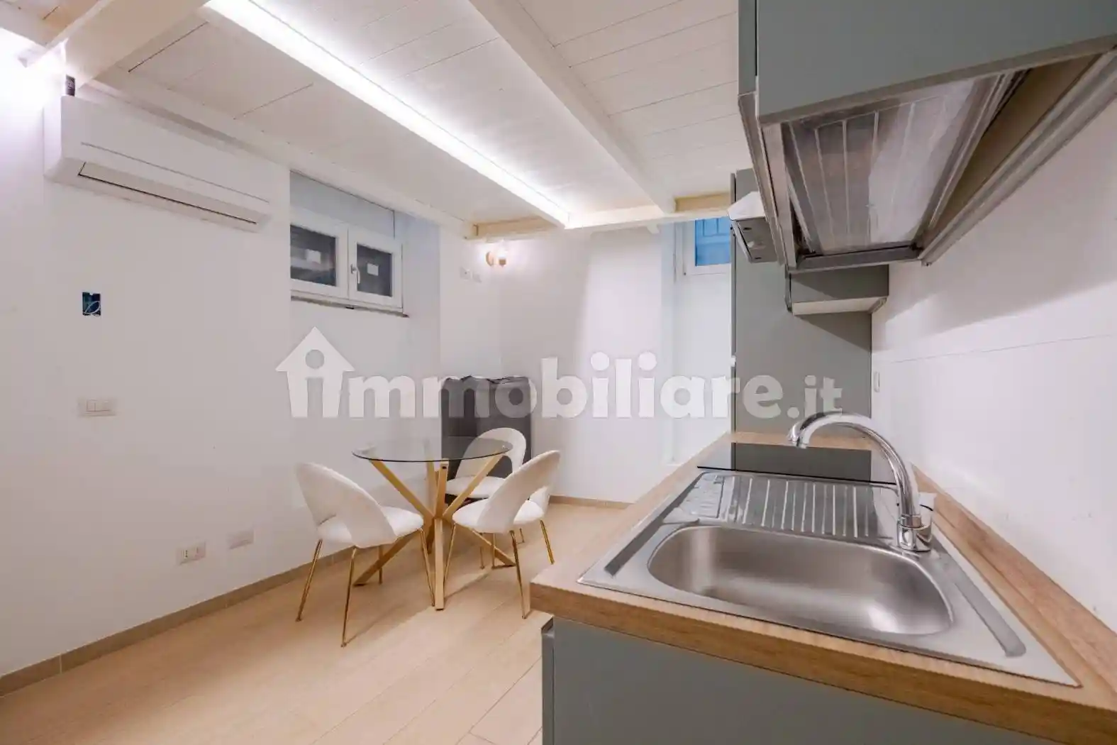 Bilocale via Angelo della Pergola 7, Isola, Milano - foto 3