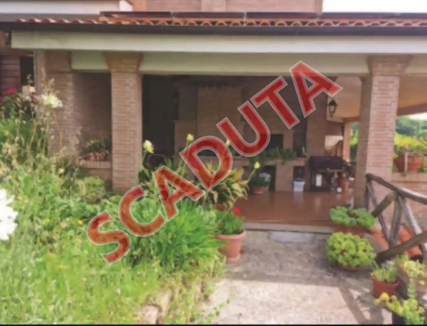 Villa in vendita a Lanuvio