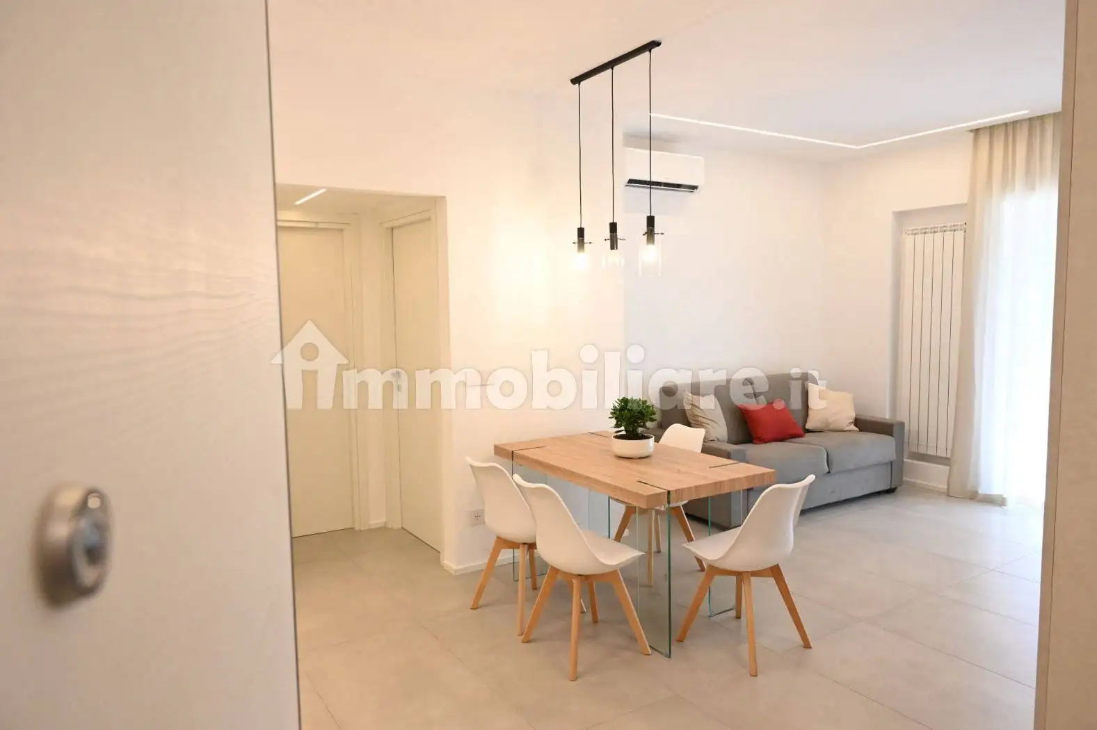 Appartamento in affitto a Napoli