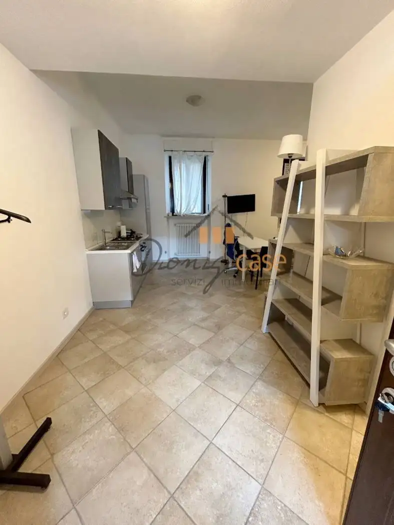 Monolocale via Eugenio Cantoni 53, Castellanza - foto 2