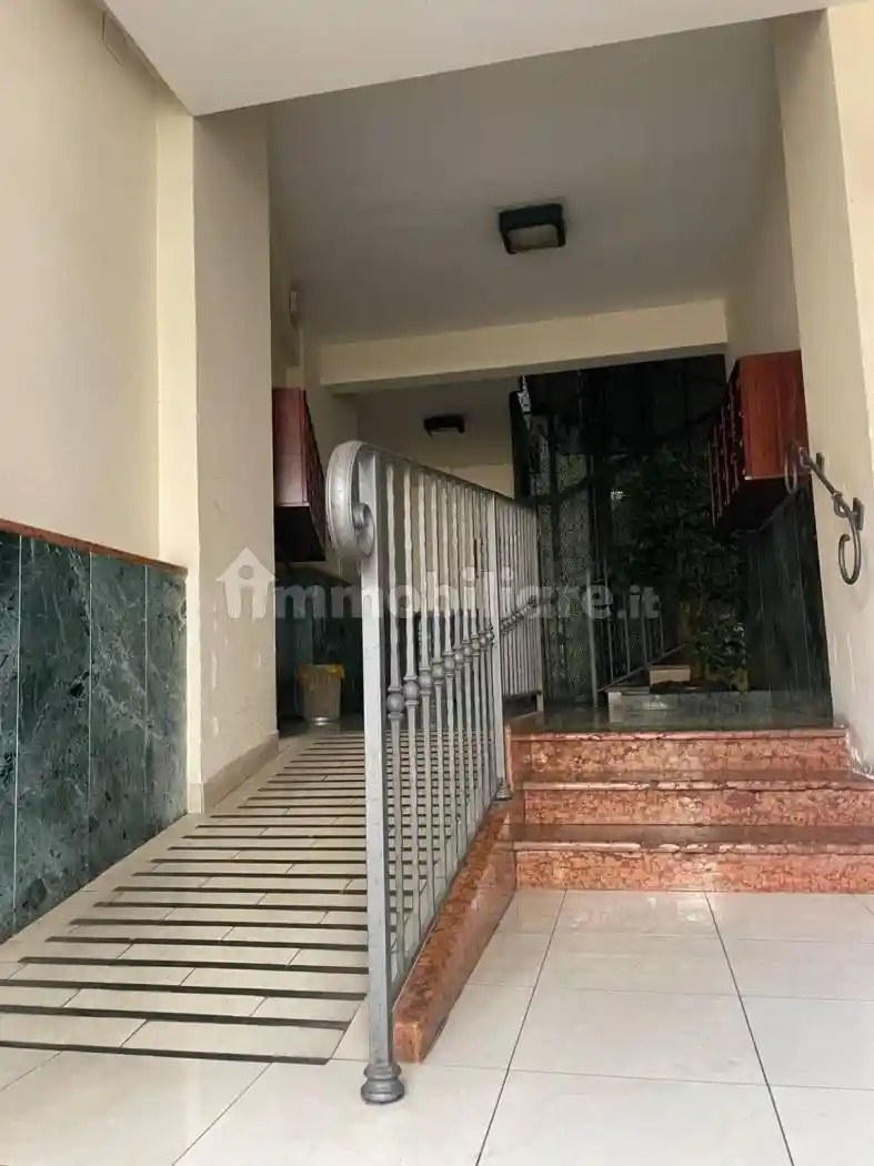 Quadrilocale via San Francesco di Paola, Centro Storico - Teatro Verdi, Salerno - foto 2