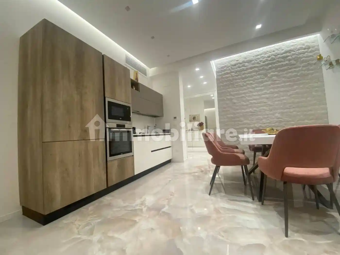 Trilocale ottimo stato, primo piano, Santo Spirito, Bari - foto 3