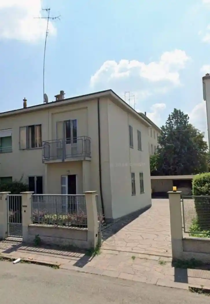 Casa indipendente in vendita a Modena
