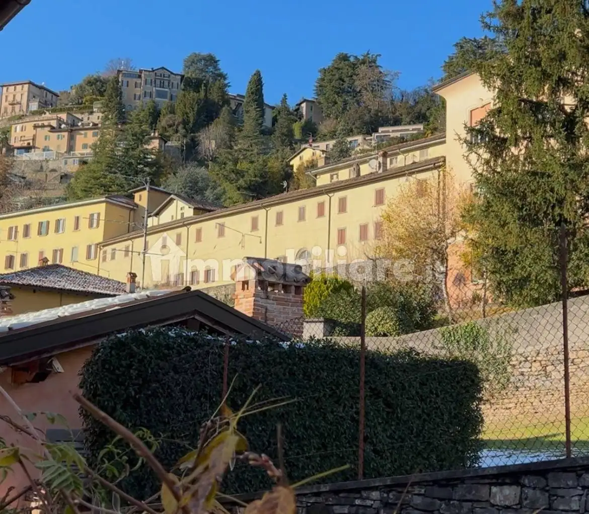 Appartamento in vendita a Bergamo