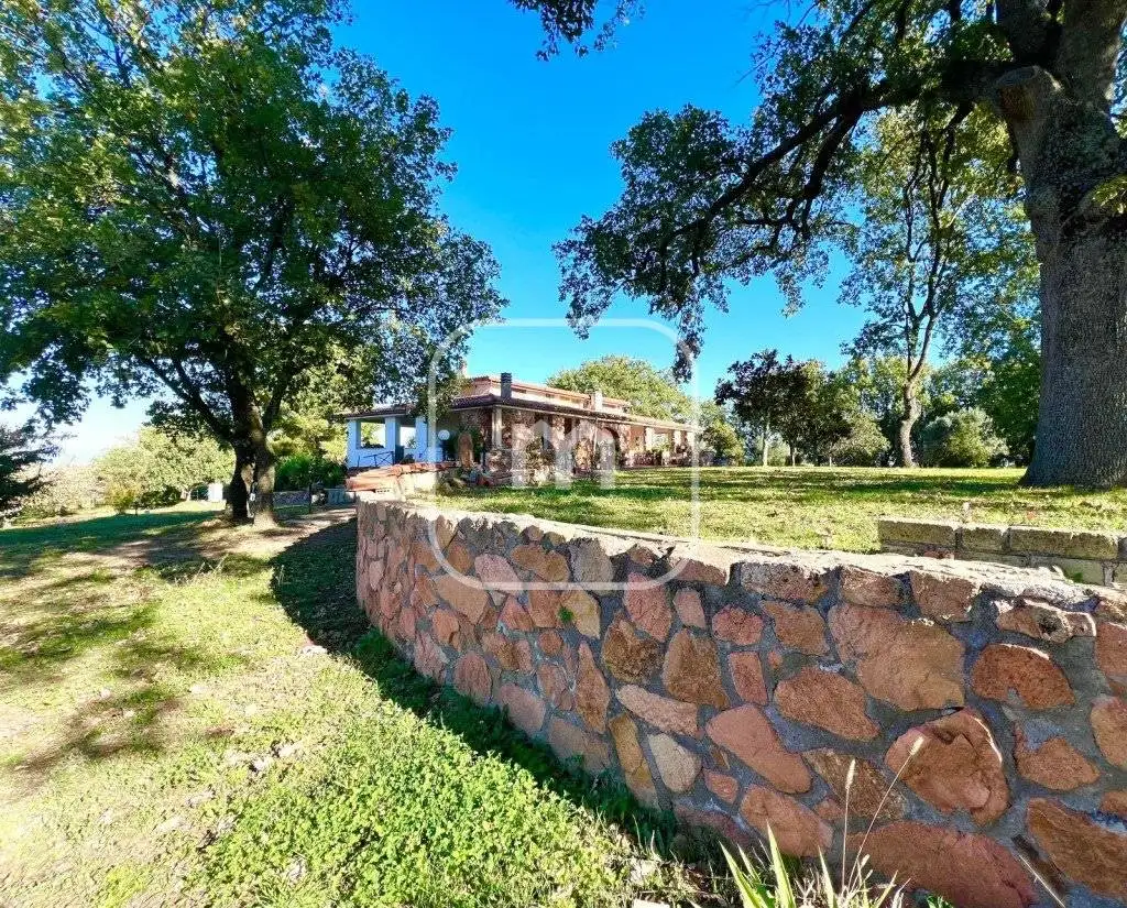 Villa in vendita a Faleria