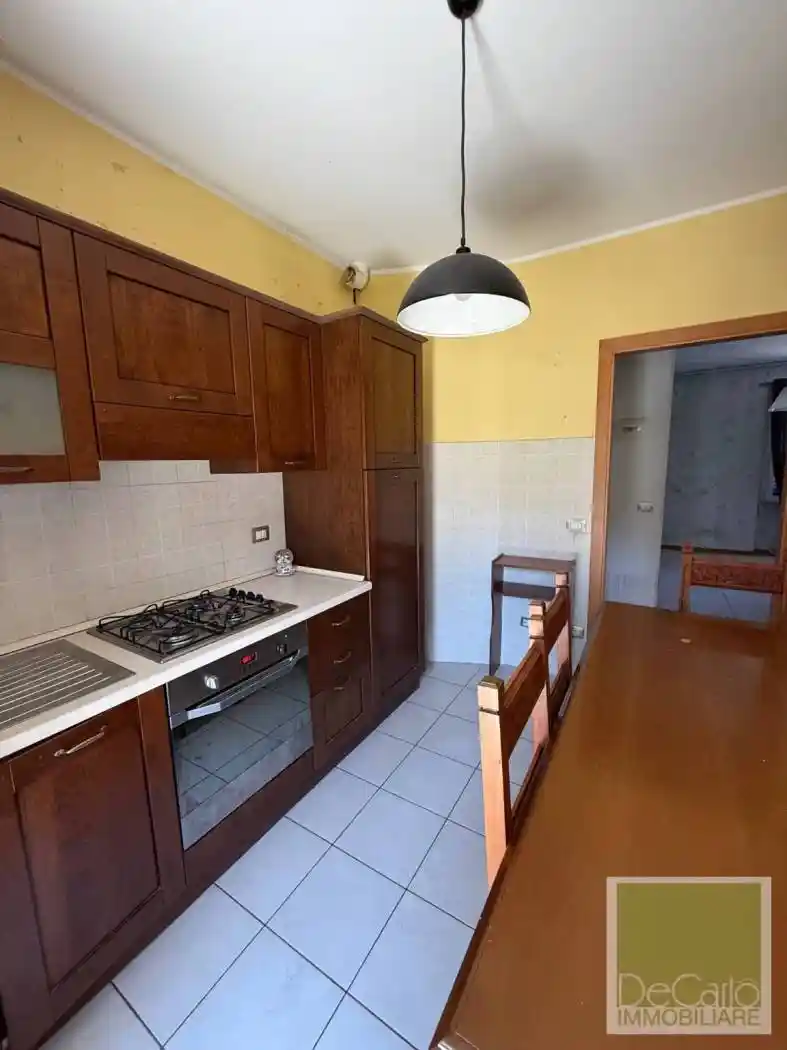 Trilocale buono stato, secondo piano, Collemarino, Ancona - foto 5