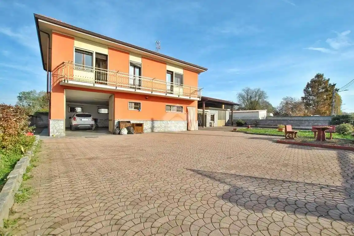 Villa unifamiliare via Sant'Anna 47, Centro, Cigliano - foto 2