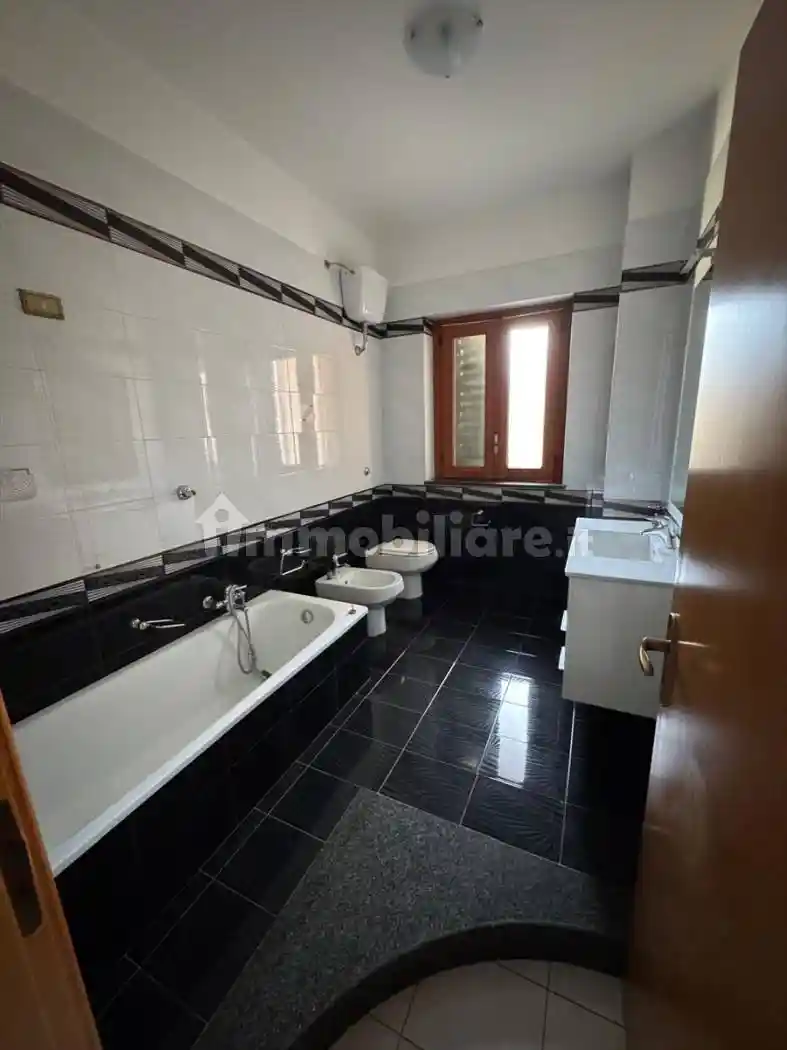 Quadrilocale buono stato, su più livelli, Cinquefrondi - foto 5