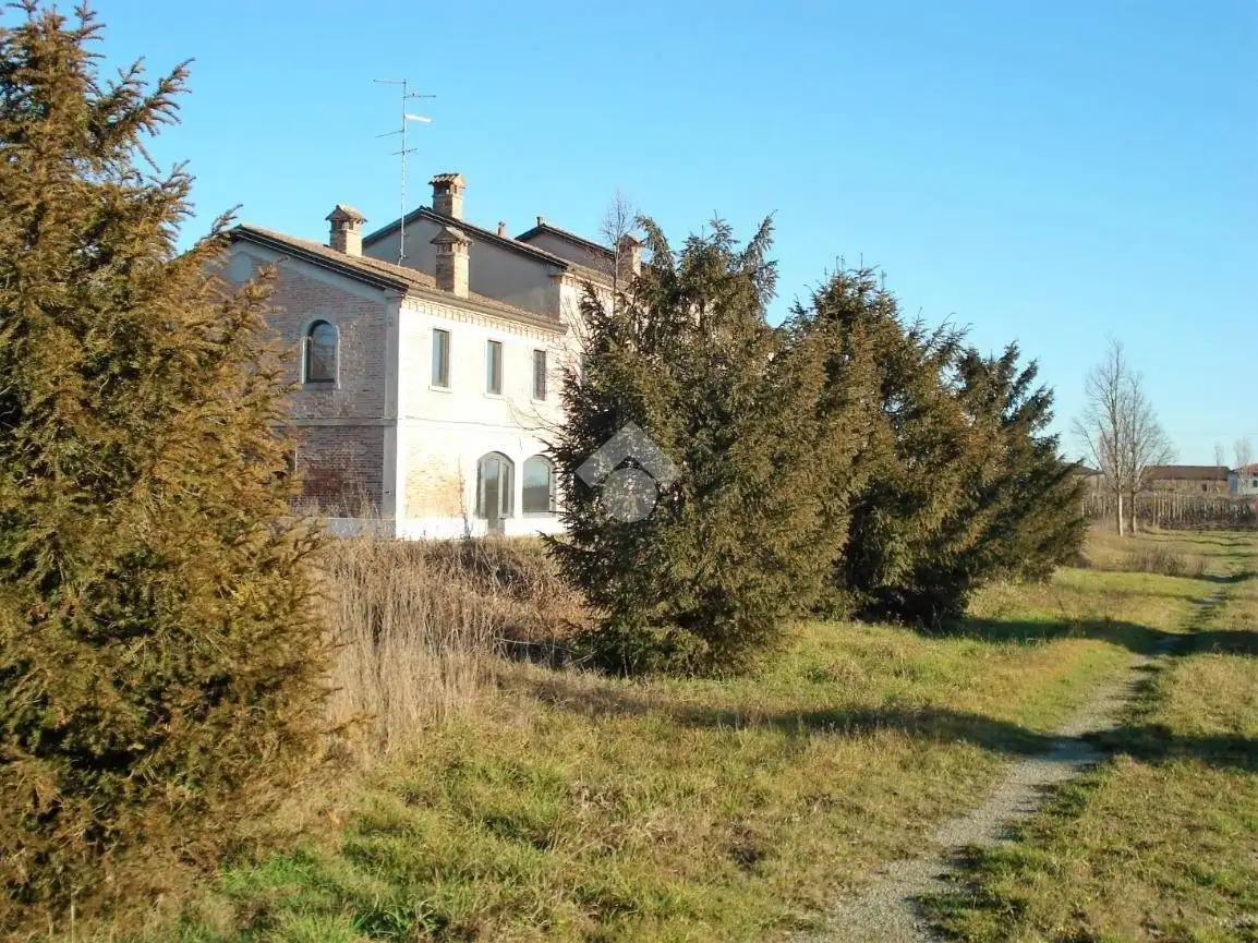 Villa in vendita a Carpi