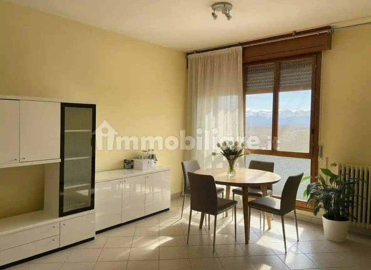 Appartamento in vendita a Modena