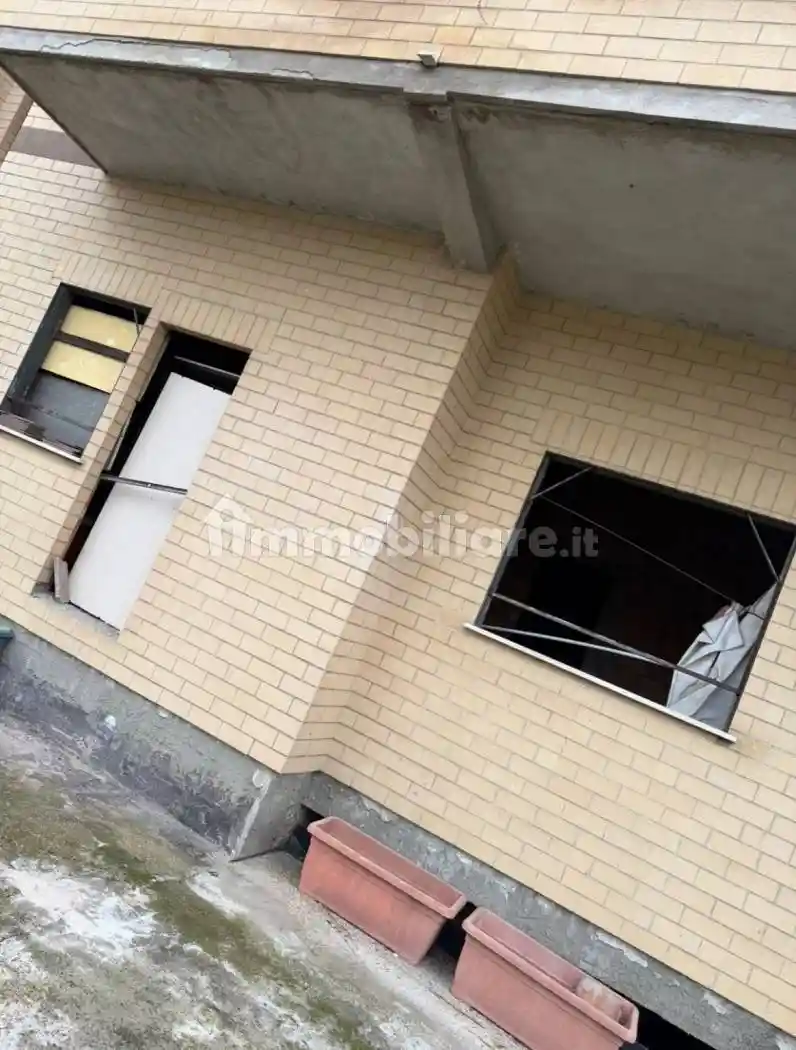 Bilocale nuovo, piano terra, Case Rosse, Roma - foto 2