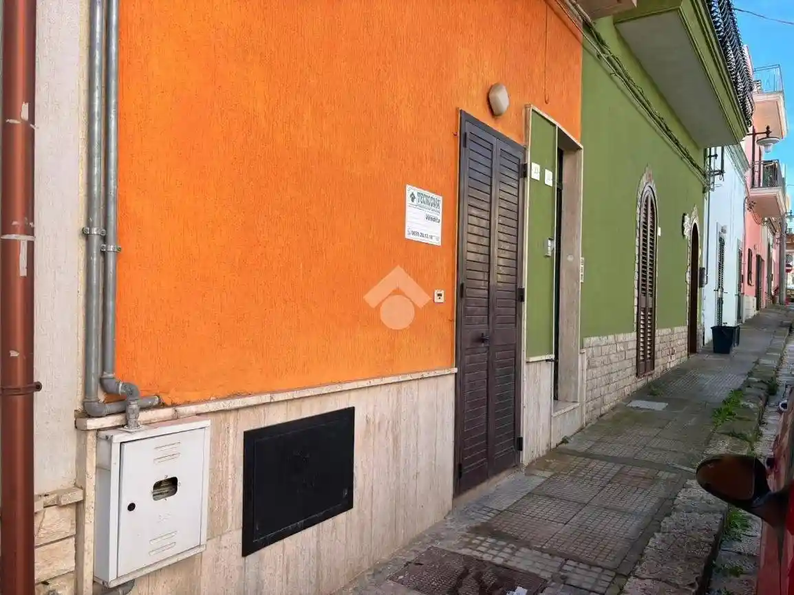 Terratetto unifamiliare via Camillo Benso Conte di Cavour 37, Alezio - foto 2