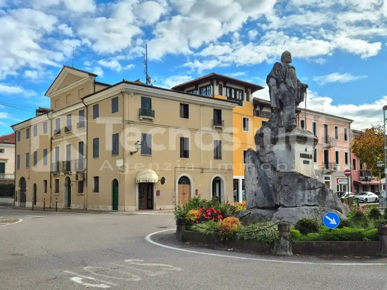 Palazzo - Edificio in vendita a Cologna Veneta