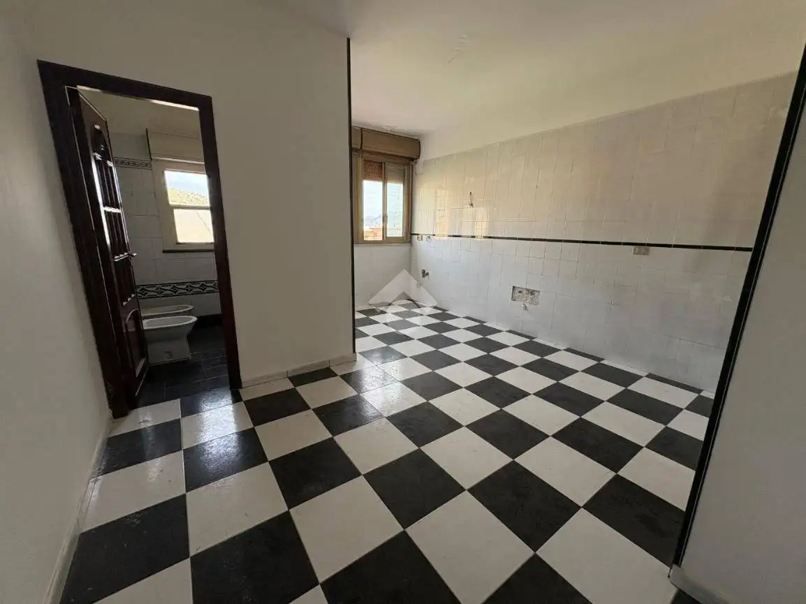 Appartamento in vendita a Palermo