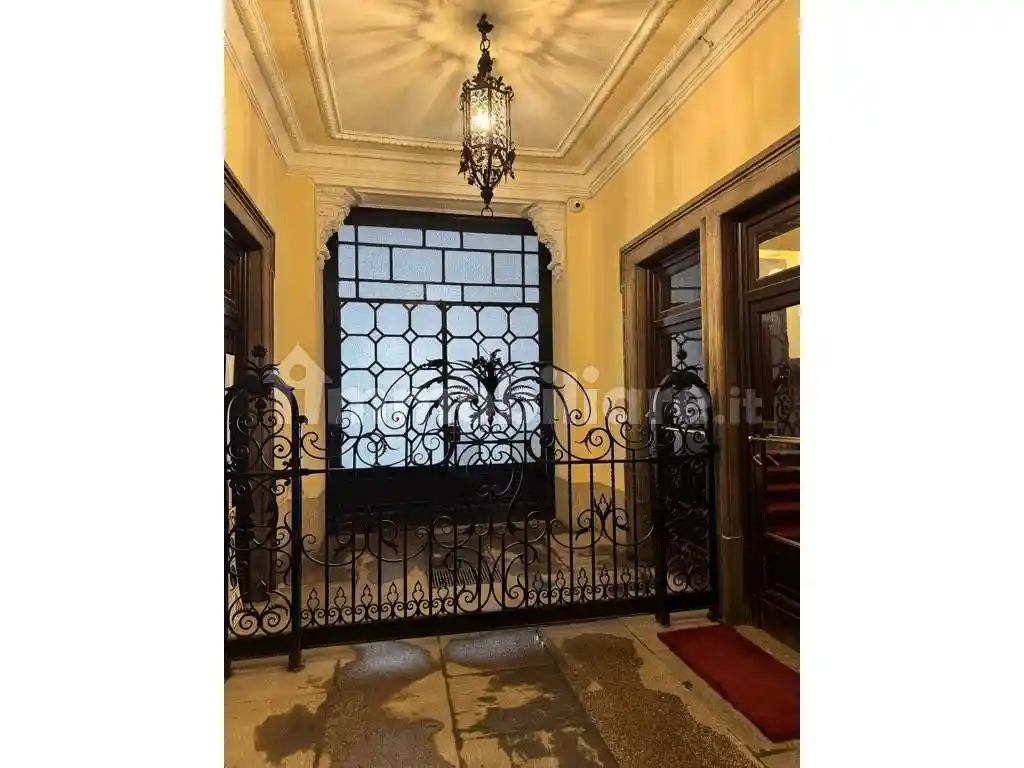 Trilocale via Sant'Andrea, San Babila, Milano - foto 4