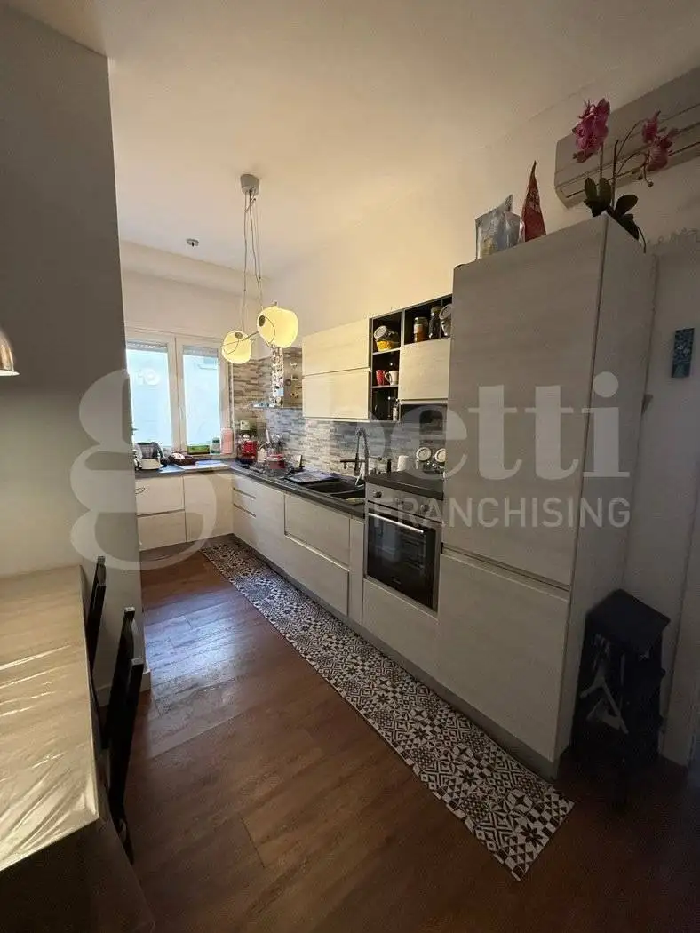 Trilocale viale Italia, 0, Emanuele II, C. Colombo, Morelli e Silvati, Avellino - foto 2