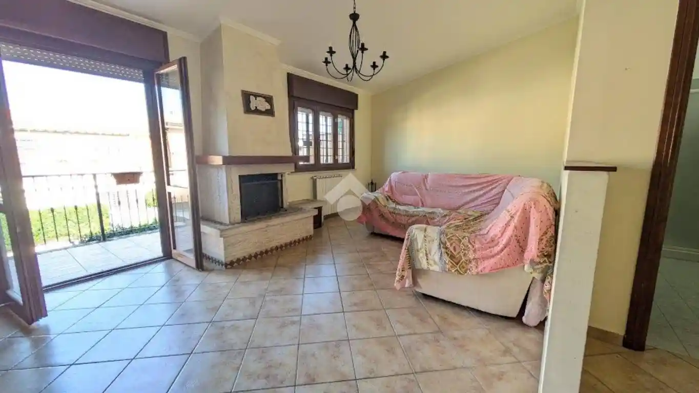 Villa a schiera via Ascanio 57, Colli di Enea - Sedici Pini, Pomezia - foto 4