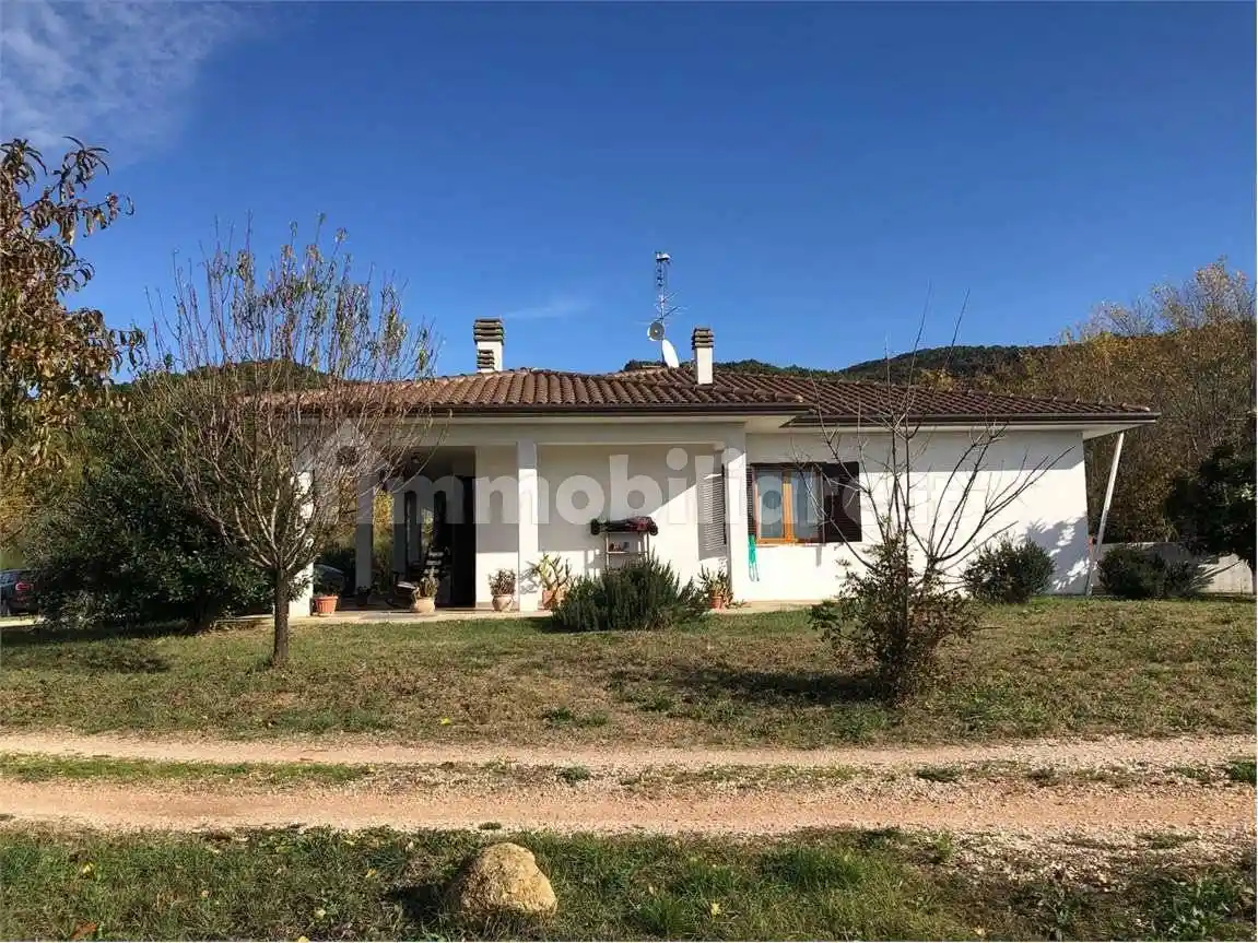 Villa unifamiliare Strada Vicinale Santa Maria di Roncione, Deruta - foto 2